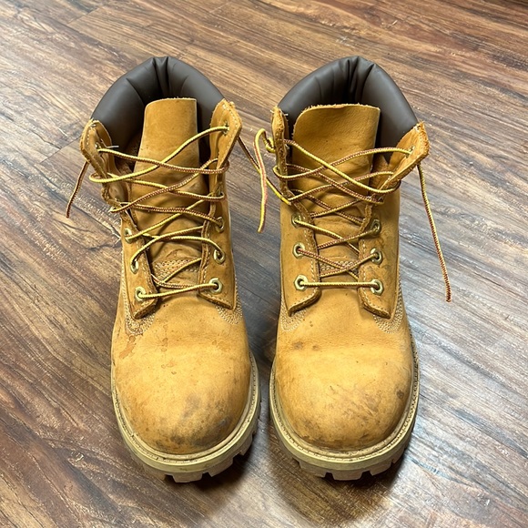 Timberlands - Picture 2 of 5